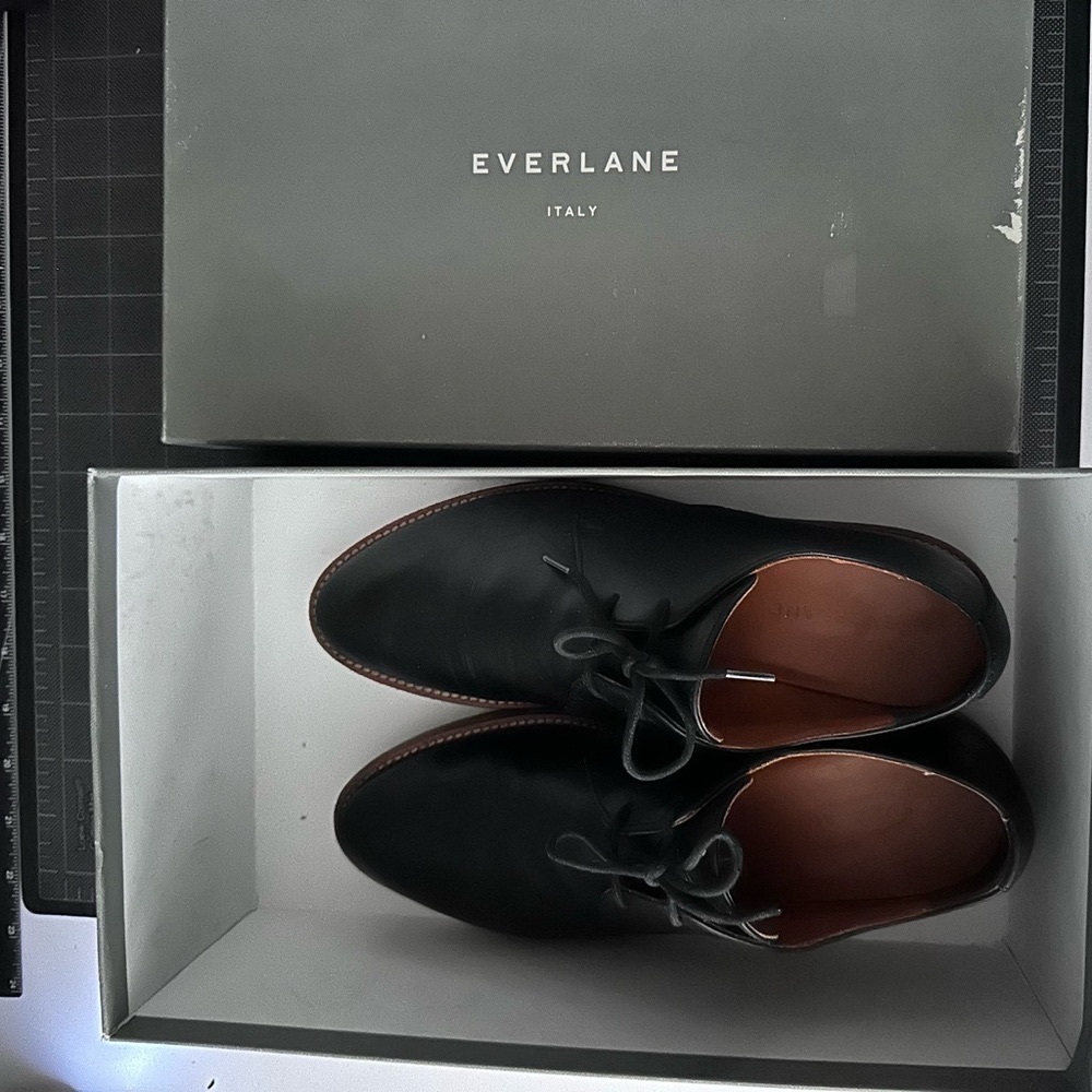 Everlane Modern Oxford Size 7.5